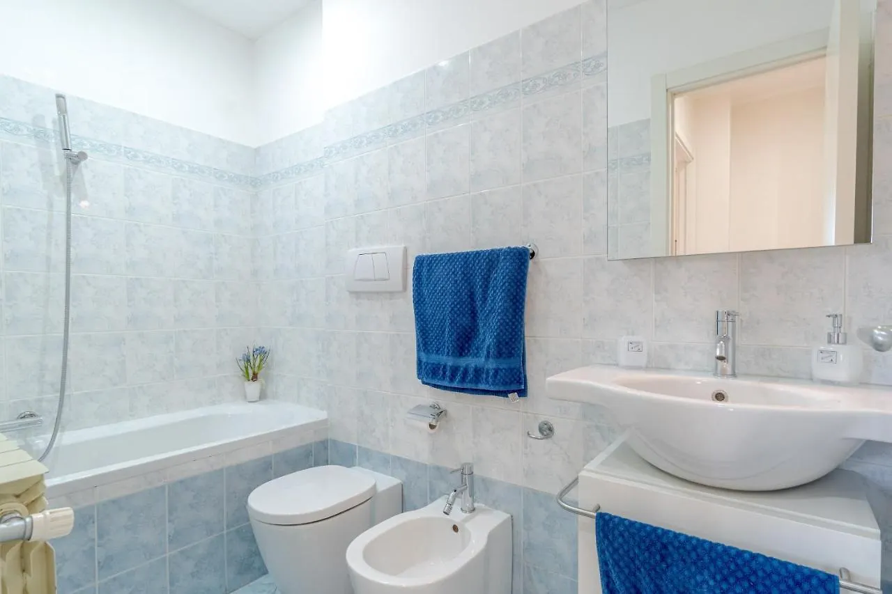 Cozy Apt X4 - Seaview & Balcony Genua