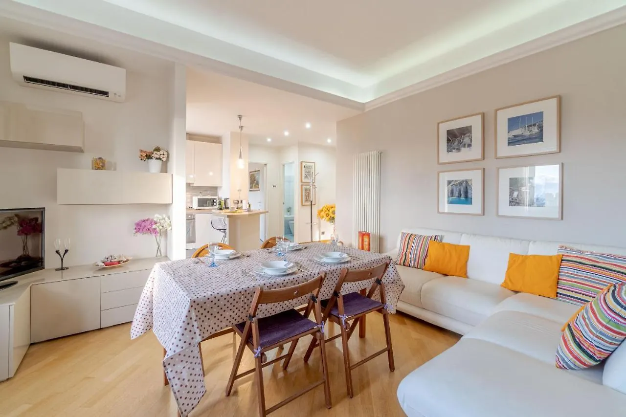 Cozy Apt X4 - Seaview & Balcony Genova